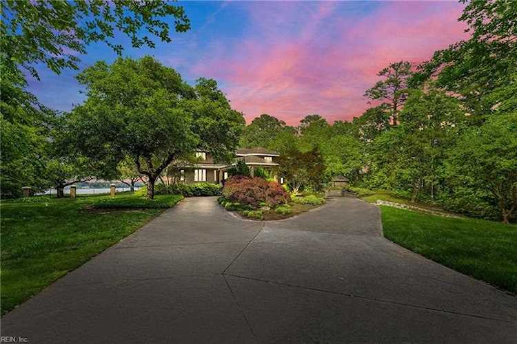 1242 N Inlynnview Rd Virginia Beach, VA 23454
