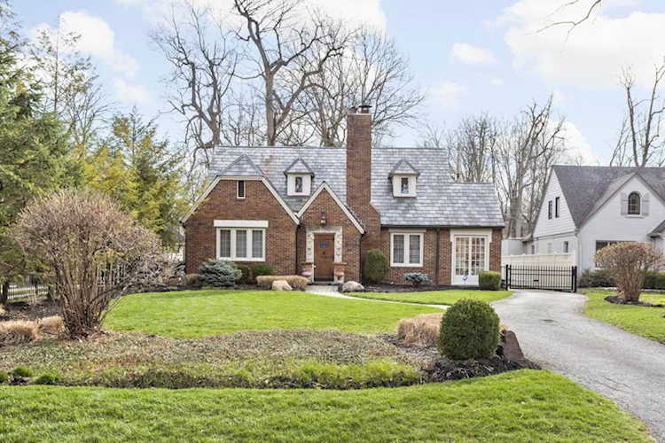 5885 Forest Ln Indianapolis, IN 46220 | MLS 21911537 Photo 1