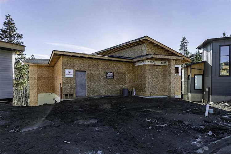 830 Westview Way West Kelowna, BC V1Z0A5