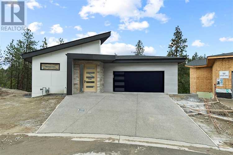 830 Westview Way West Kelowna, BC V1Z0A5
