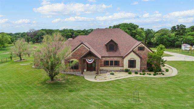 6464 Paradise Drive Aubrey, TX 76227