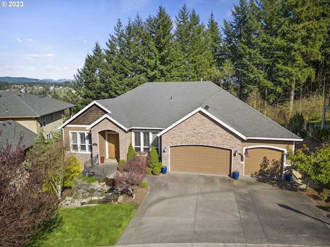 3432 NW Lacamas LN Camas, WA 98607