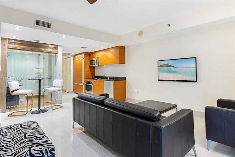 50 Biscayne Blvd #4303 Miami, FL 33132