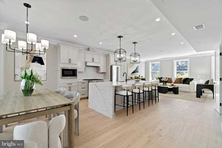 927 N St NW Washington, DC 20001 | MLS DCDC2091104 Photo 1