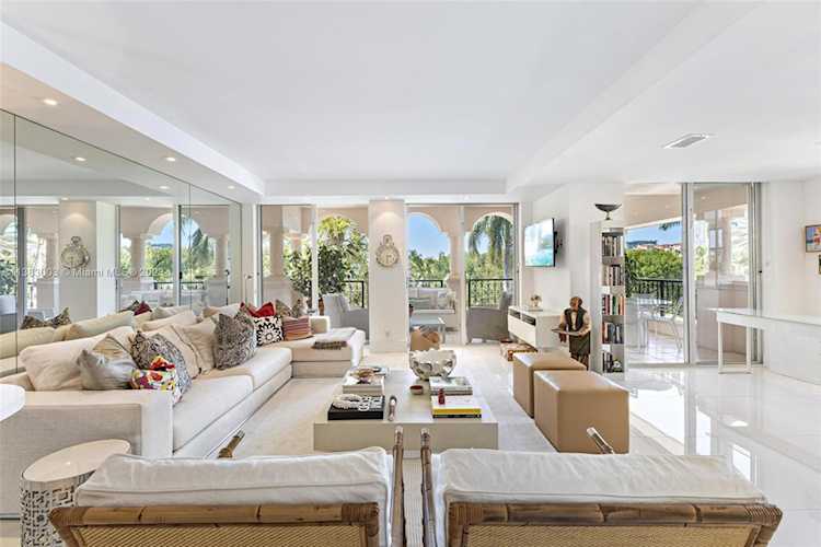 19131 Fisher Island Dr #19131 Miami Beach, FL 33109