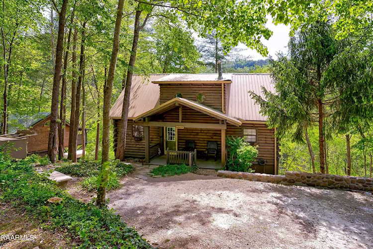 212 & 216 Parkline Way Townsend, TN 37882