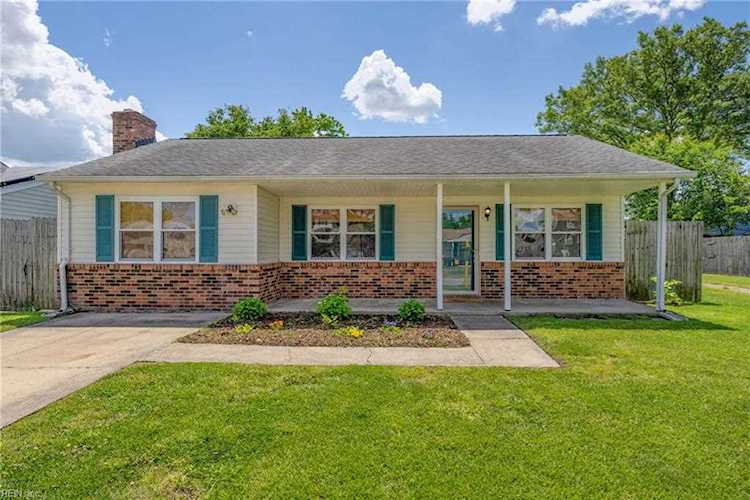4949 Ruth Rd Virginia Beach, VA 23464