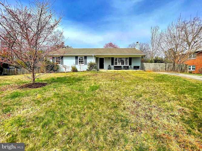 2312 Wilkinson Place Alexandria, VA 22306