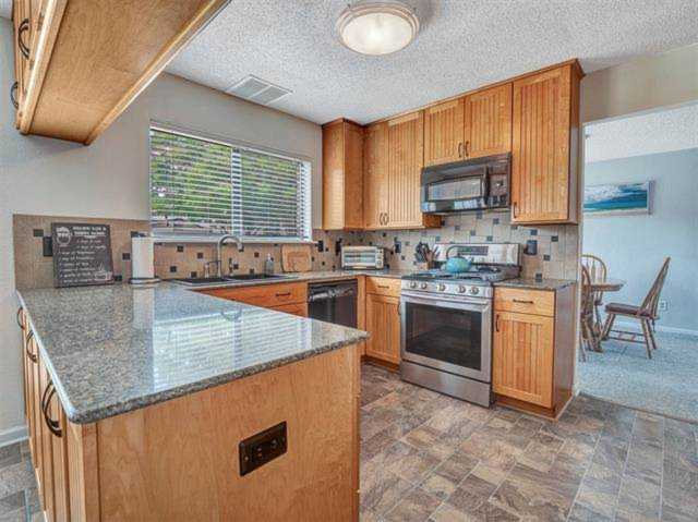 1221 Eaton Lane Grapevine, TX 76051