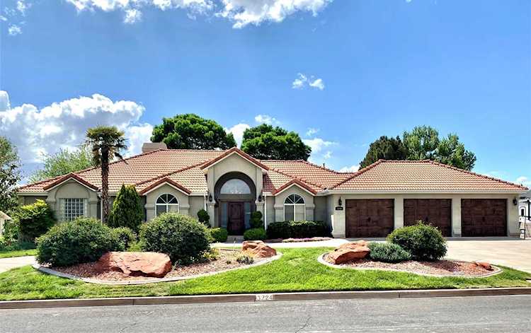 3224 S Three Bars St George, UT 84790