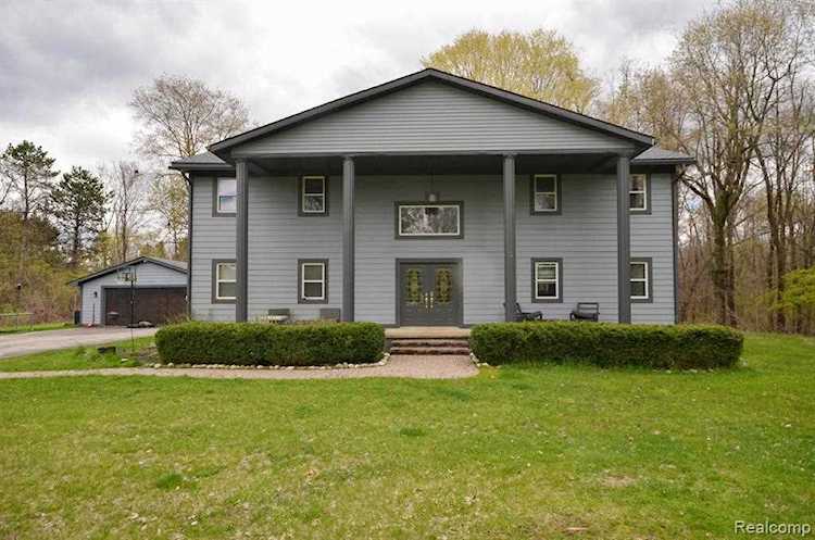 7580 Perry Lake Rd Independence Twp, MI 48348