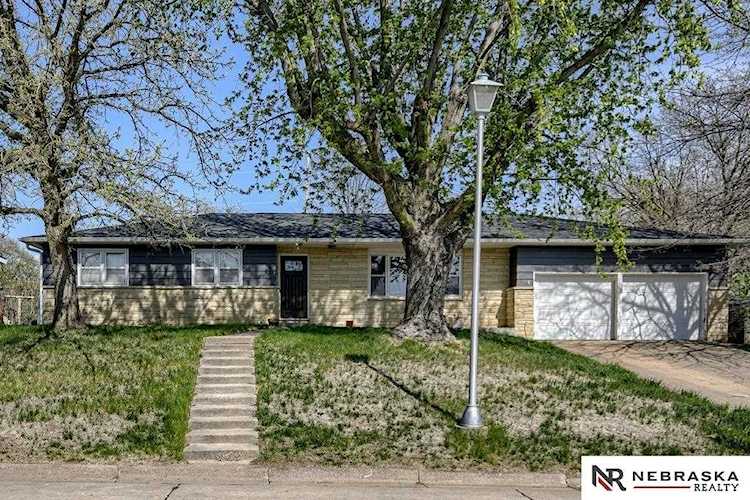 428 S 3 St Seward, NE 68434
