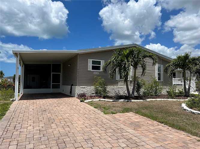 9054 Pinehaven WAY Englewood, FL 34224