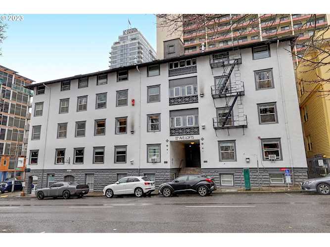 1104 SW Columbia ST #104 Portland, OR 97201