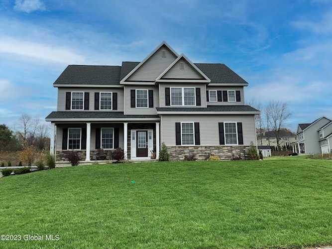33 Appleton St Ballston Lake, NY 12019