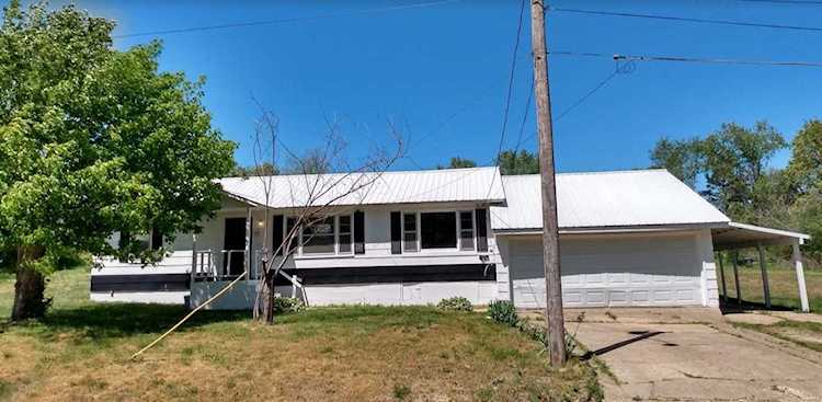 702 W 5th Street Dixon, MO 65459