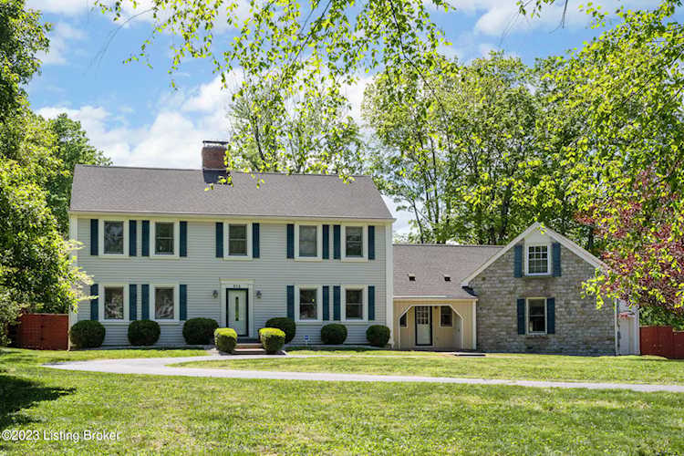 814 Green Willow Way Louisville, KY 40223