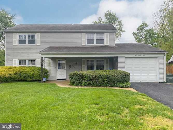 528 Charleston Rd Willingboro, NJ 08046