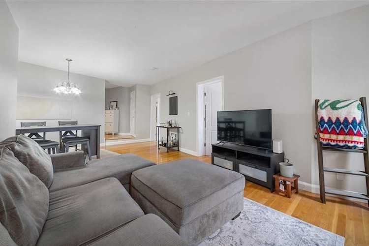 19 Wiget St #404 Boston, MA 02113