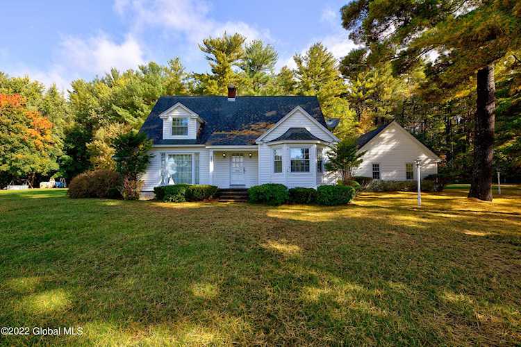 5095 Western Turnpike Altamont, NY 12009 | MLS 202229135 Photo 1