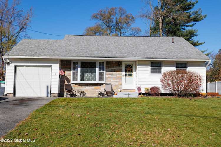 15 Ronald Place Guilderland, NY 12303 | MLS 202230130 Photo 1