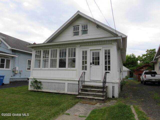 4 Holmes Ct Albany, NY 12209 | MLS 202221997 Photo 1