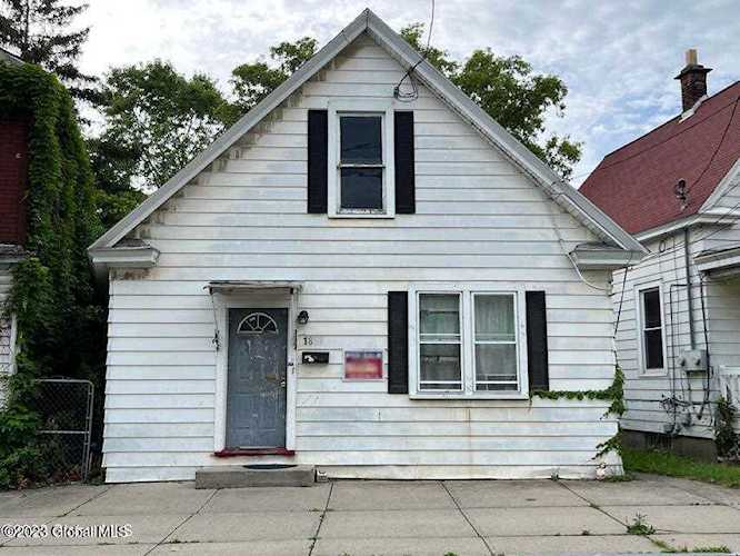 1857 Foster Ave Schenectady, NY 12308 | MLS 202310813 Photo 1