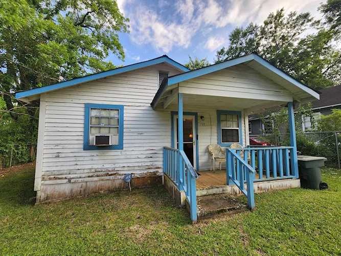 707 Dent St Tallahassee, FL 32304 in Saxon North-West Add Photo 1