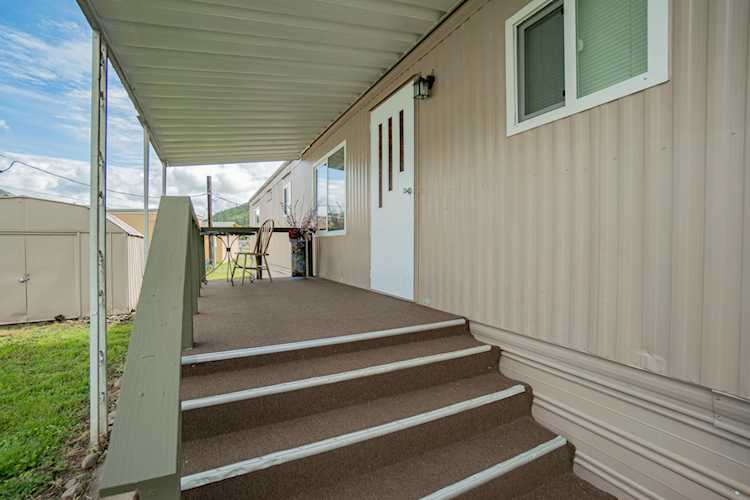 2097 Rogue River Hwy #8 Gold Hill, OR 97525