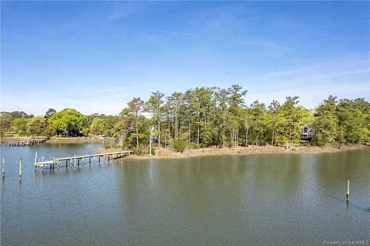 600 Ship Point Rd Yorktown, VA 23692