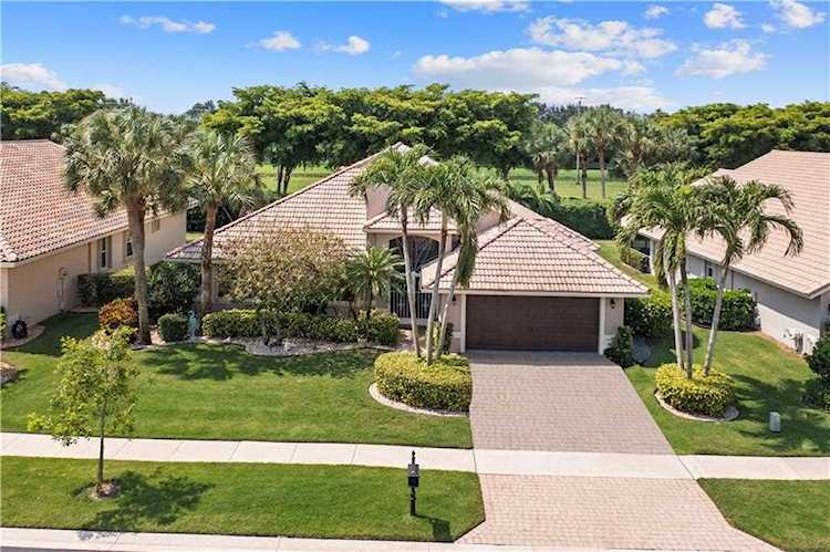 7362 Falls Rd West Boynton Beach, FL 33437