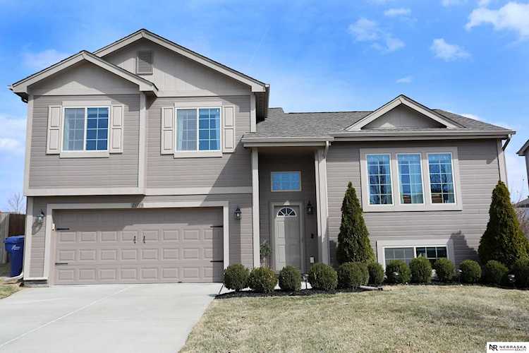 13719 S 43rd Ave Bellevue, NE 68123 | MLS 22306309 Photo 1