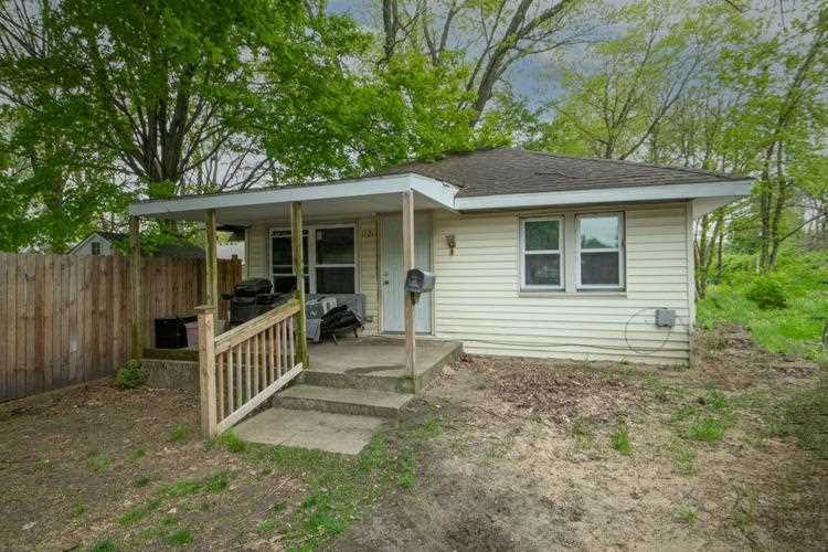 1121 Liberty Drive Mishawaka, IN 46545 | MLS 202314848 Photo 1