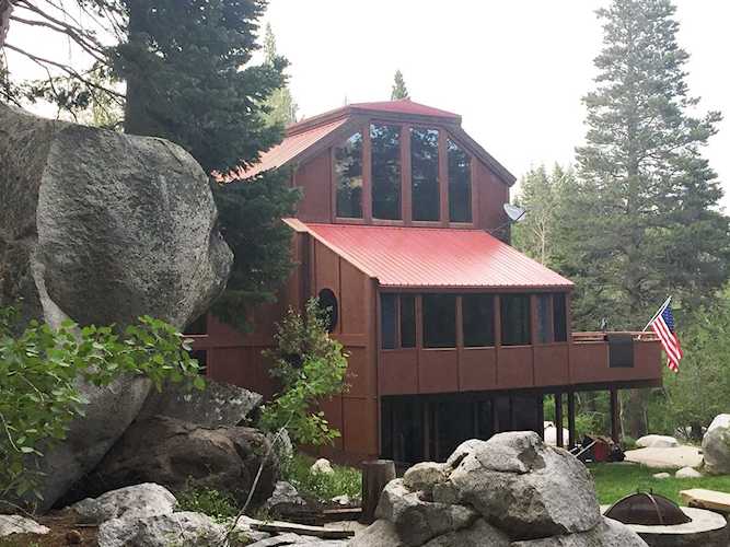 95 Connell St Mammoth Lakes, CA 93546