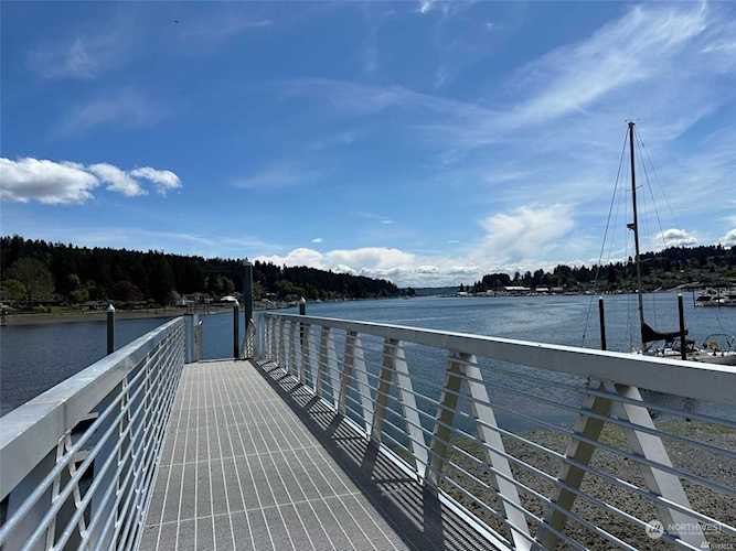 9025 N Harborview Dr Gig Harbor, WA 98332