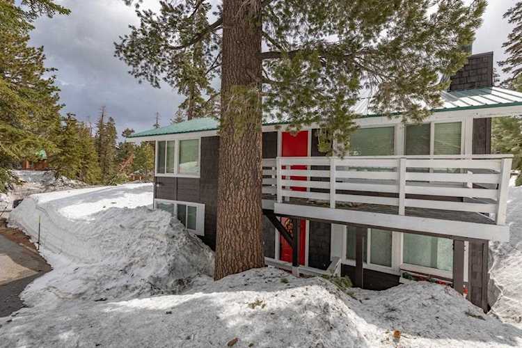 2 Snowridge Mammoth Lakes, CA 93546