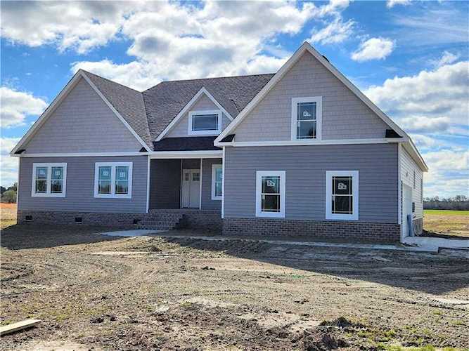 111 E Saint Brides Rd Chesapeake, VA 23322