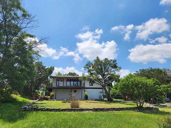 322 Riviera DR Canyon Lake, TX 78133