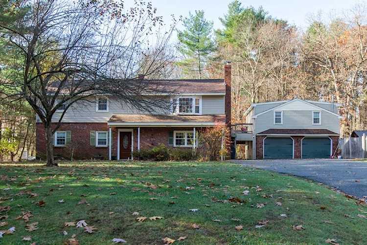 18 Michael Road Billerica, MA 01862