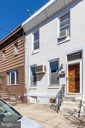 915 Mckean St Philadelphia, PA 19148