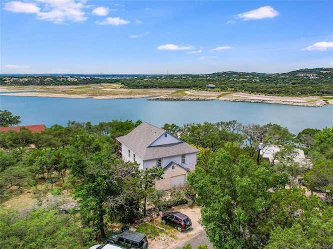 8102 Joy RD Volente, TX 78641