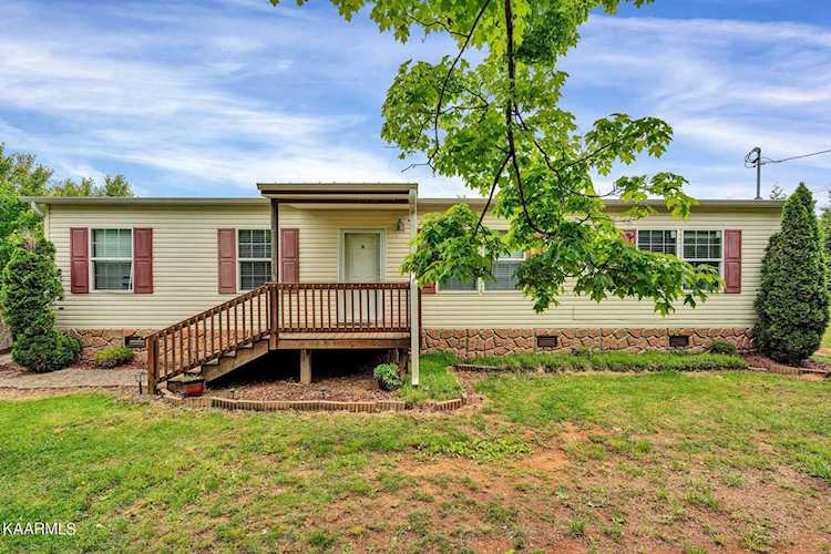 659 River Rd Kodak, TN 37764