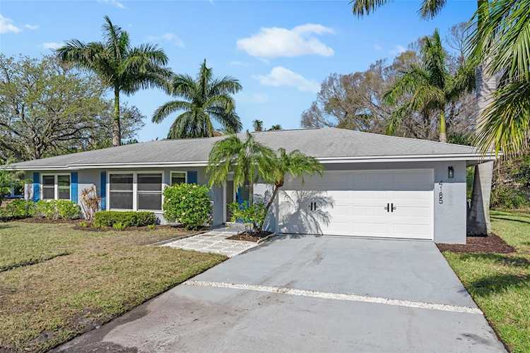 4185 Roberts Point CIRCLE Sarasota, FL 34242