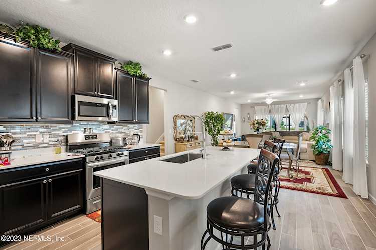 593 Tynes BLVD Middleburg, FL 32068