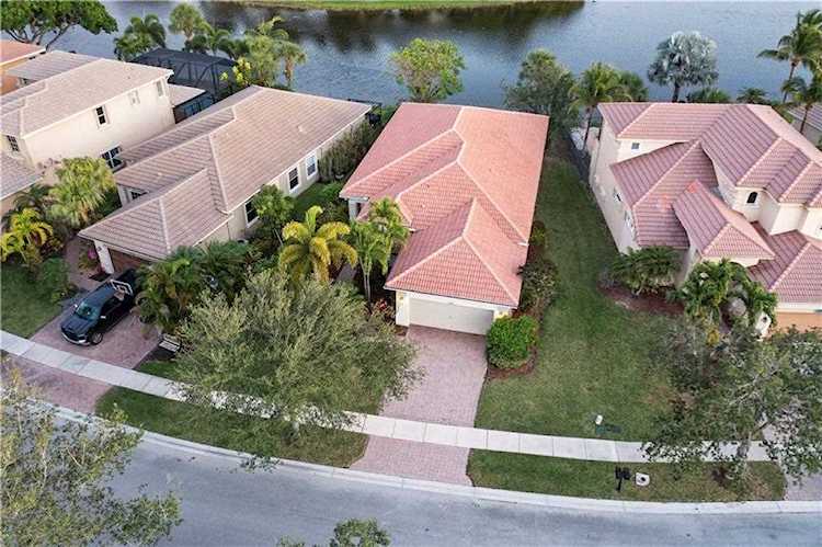 12290 NW 77th Mnr Parkland, FL 33076