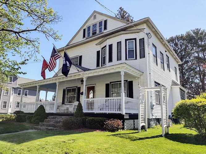 29 Schofield Ave Dudley, MA 01571