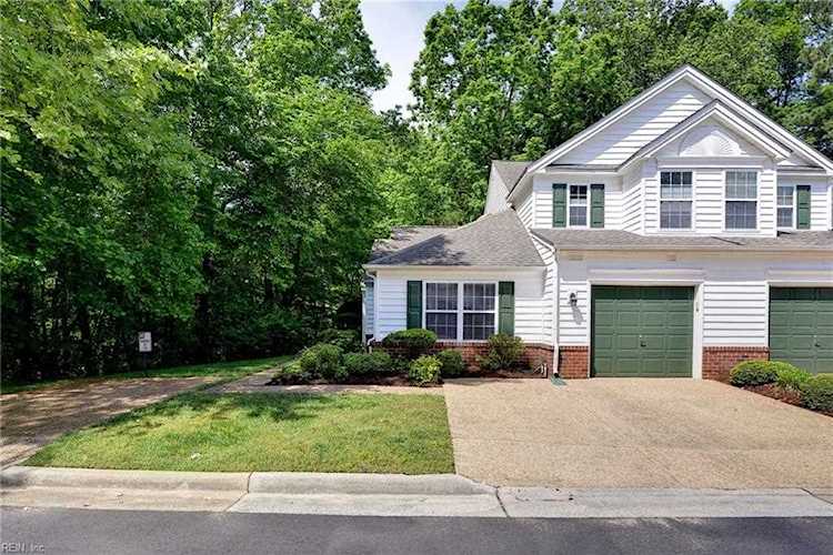 318 Savannah Ct Newport News, VA 23606 | MLS 10485903 Photo 1