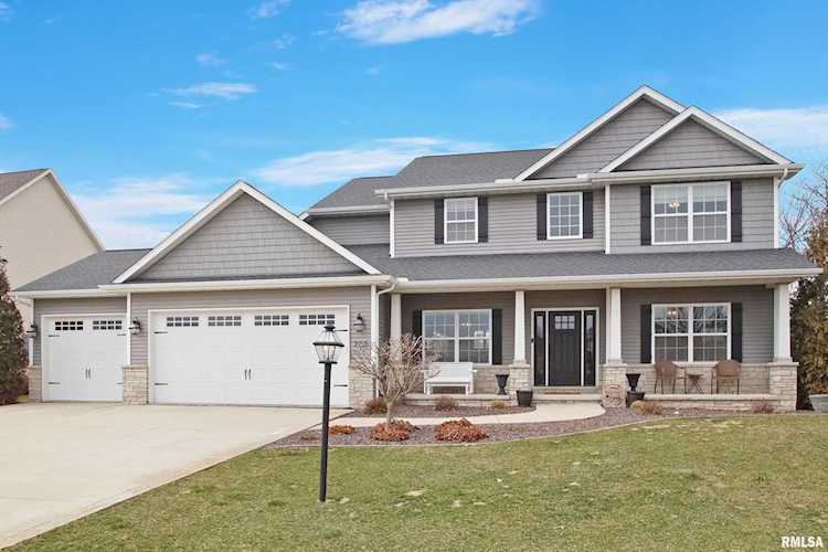 700 Evergreen Dr Washington, IL 61571