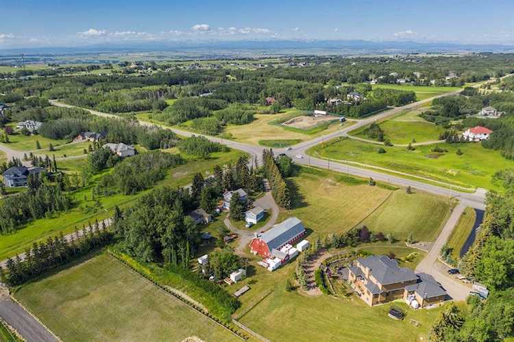 25252 Burma Rd Rural Rocky View County, AB T3R 1B7