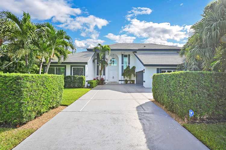 1 Beachway Dr Ocean Ridge, FL 33435